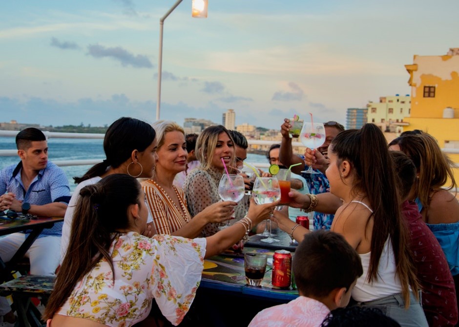 best bars in havana - Malecón 663